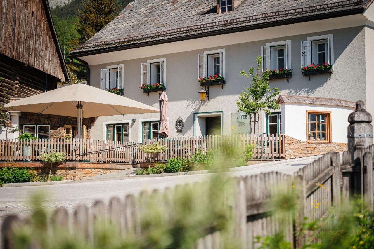 Mayer - Wirtshaus Und Dorfhotel Sankt Martin am Grimming Esterno foto