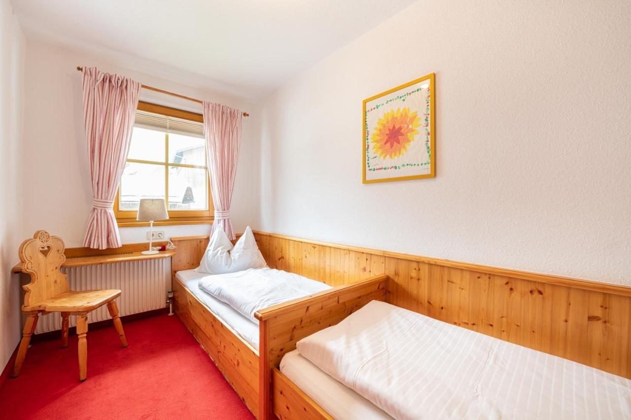 Mayer - Wirtshaus Und Dorfhotel Sankt Martin am Grimming Esterno foto